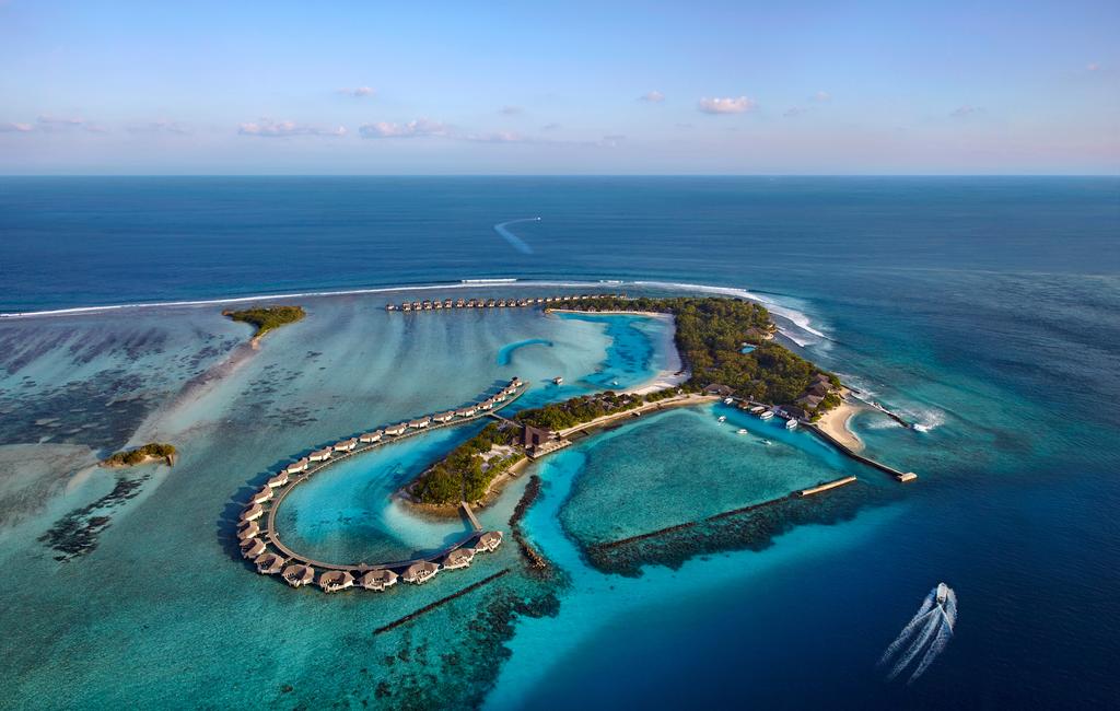 <b>Cinnamon Dhonveli Maldives</b>